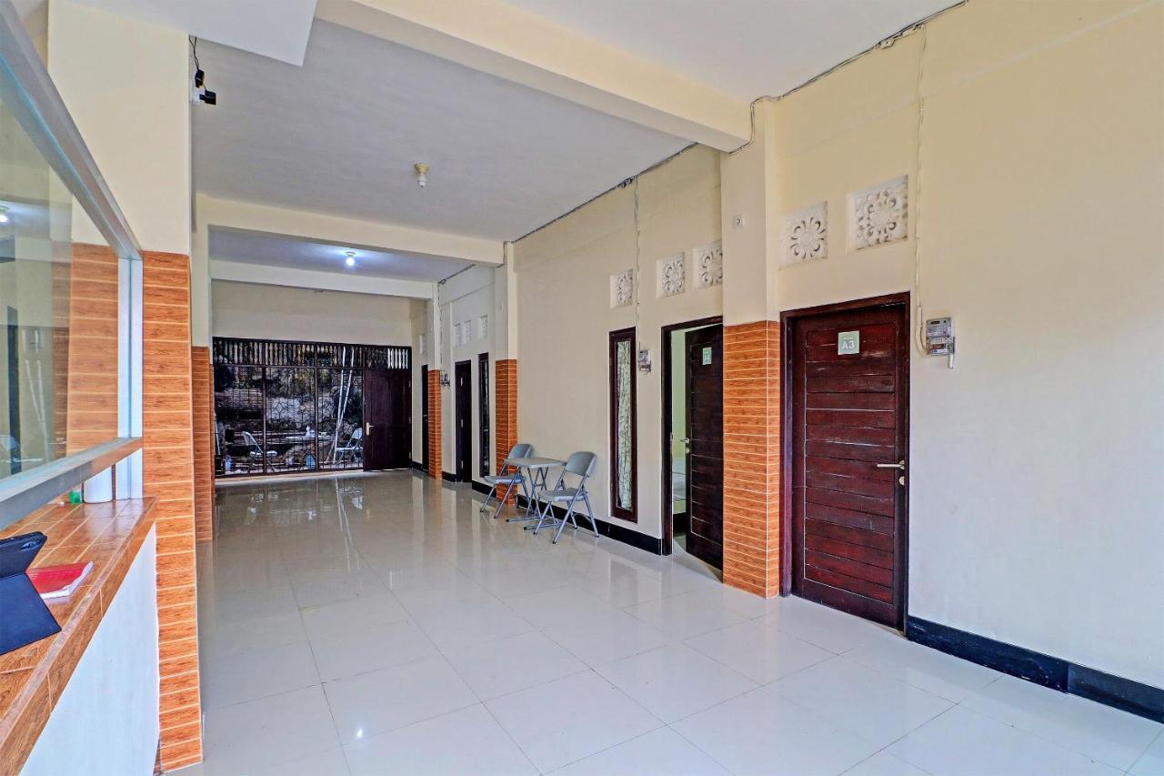 Oyo 91864 Holistic Stay Jimbaran Екстер'єр фото