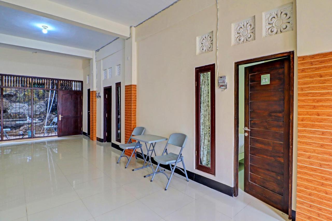 Oyo 91864 Holistic Stay Jimbaran Екстер'єр фото