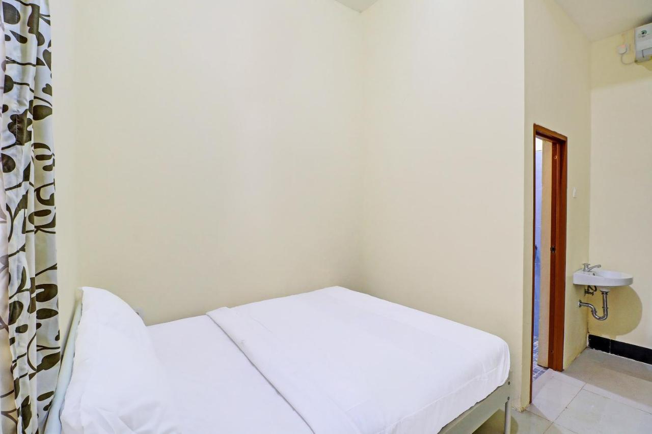 Oyo 91864 Holistic Stay Jimbaran Екстер'єр фото