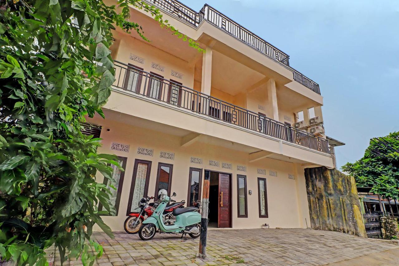 Oyo 91864 Holistic Stay Jimbaran Екстер'єр фото
