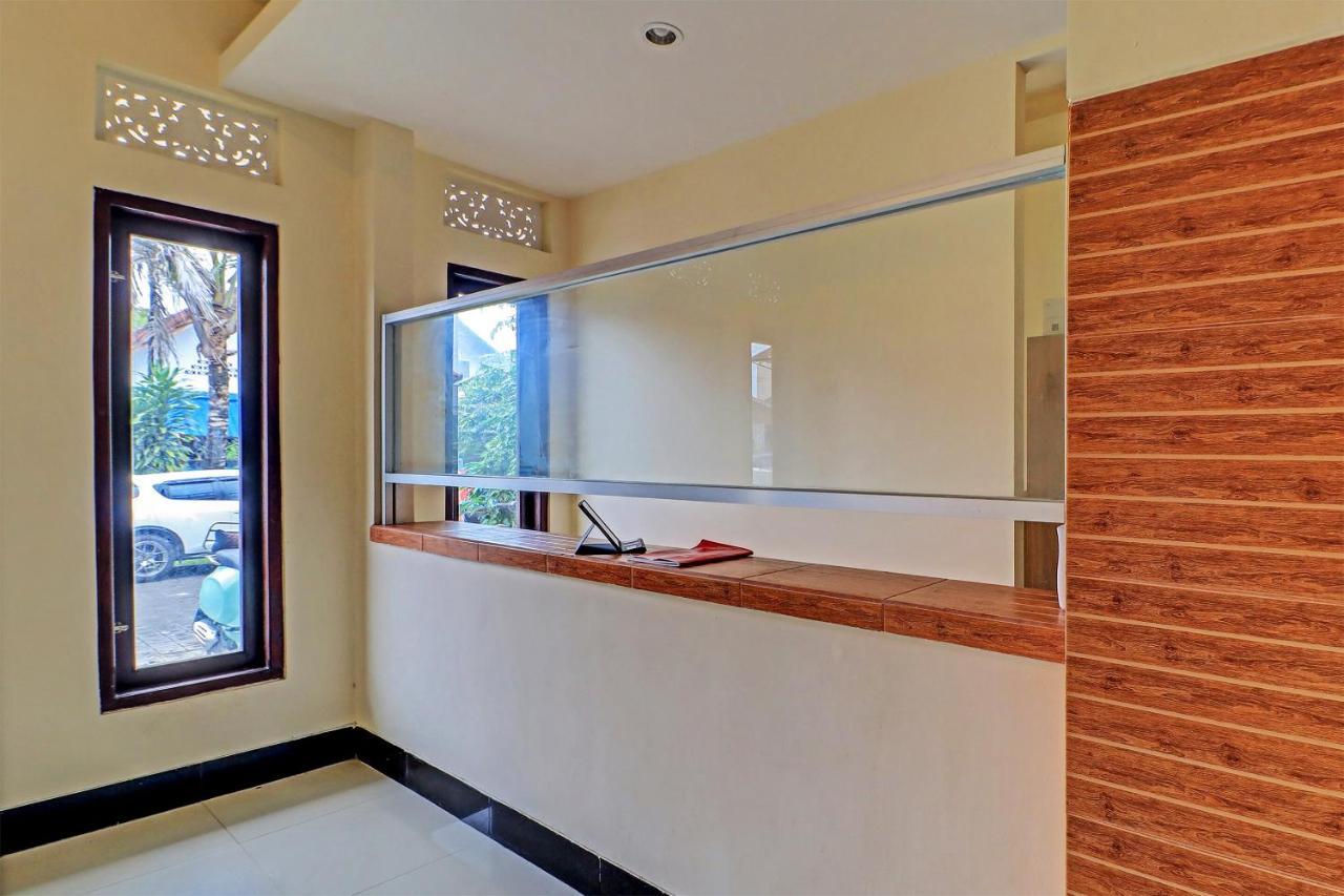 Oyo 91864 Holistic Stay Jimbaran Екстер'єр фото